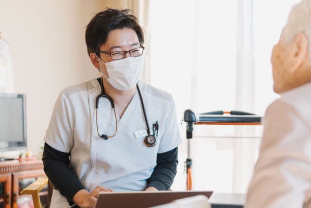 医療法人社団 輝彩 ヒカリノ診療所 理事長 平山 匡史 様